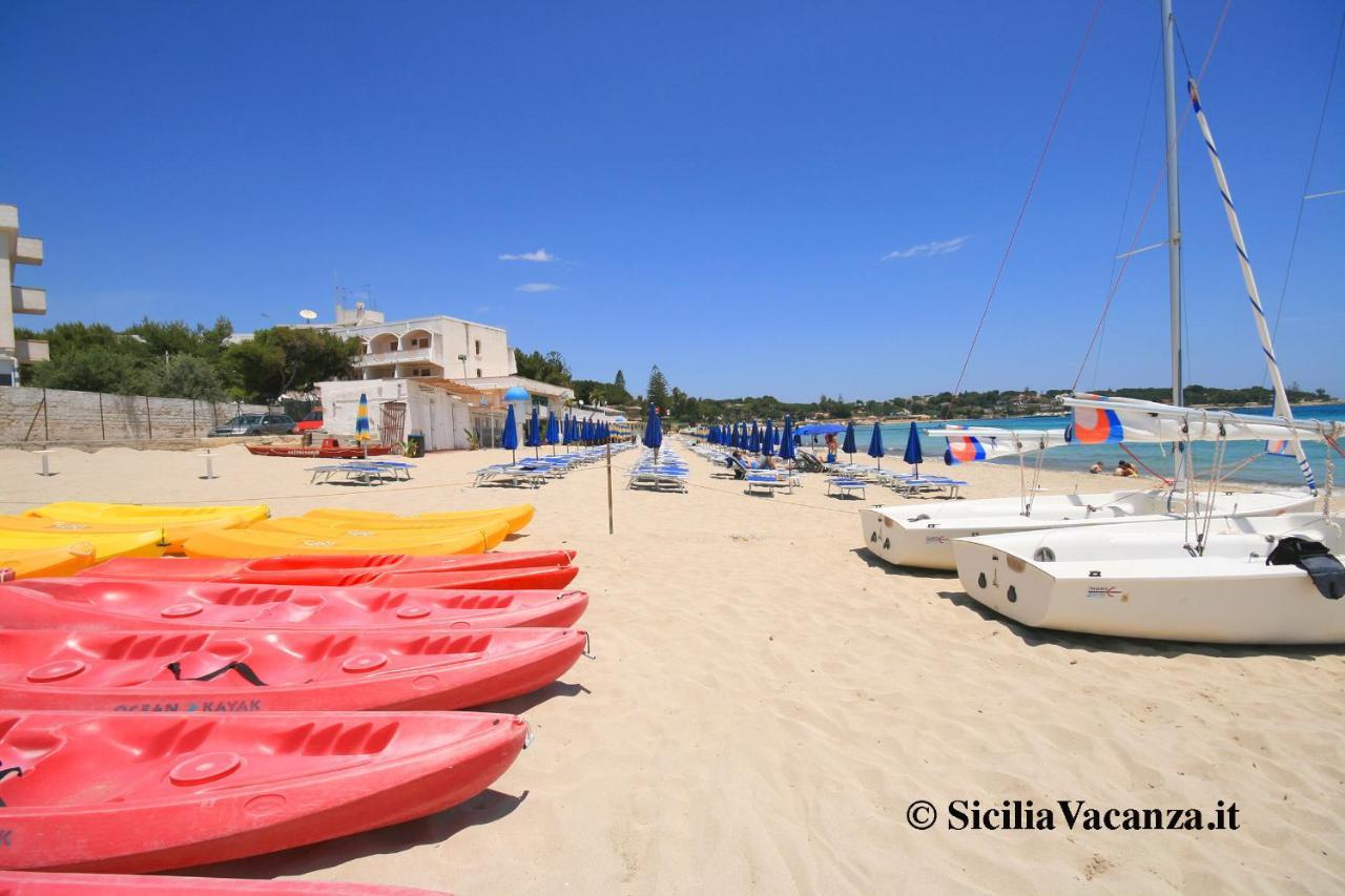 Villa Nisa Apartment Sea View Фонтане Бианче Екстериор снимка