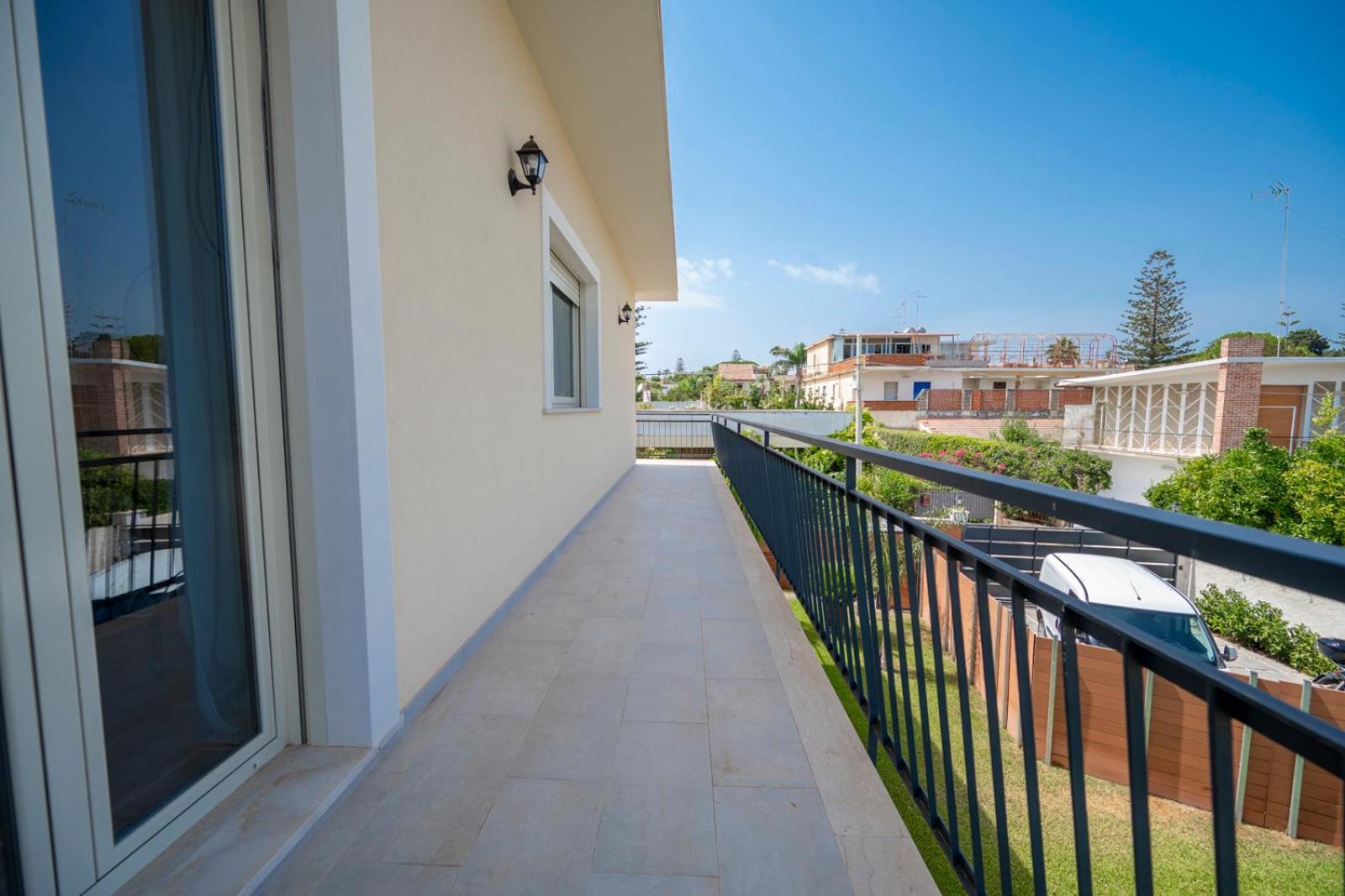 Villa Nisa Apartment Sea View Фонтане Бианче Екстериор снимка